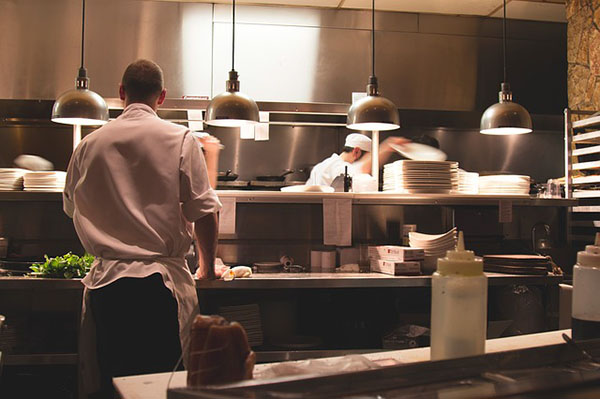 How to prevent restaurant injuries and illness